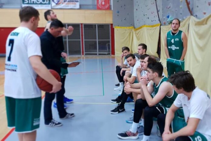 Boljši za eno točko