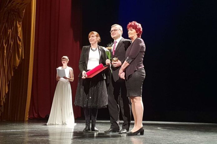 Tončka Čeč Gregorju Špajzerju