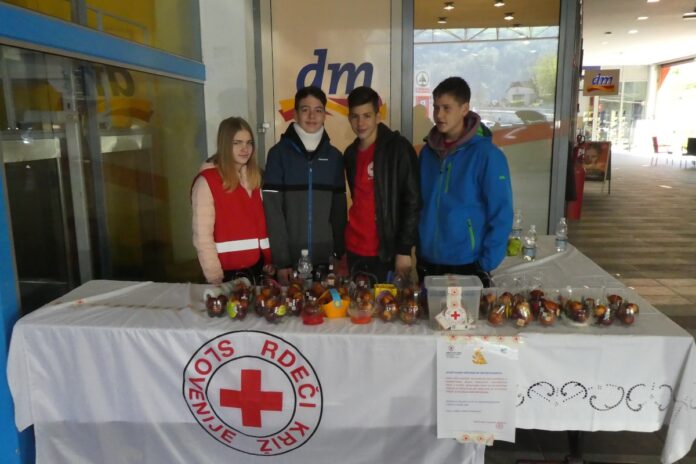 Pirhi na stojnicah v Zagorju