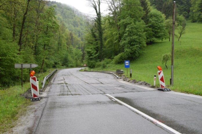 Prenova ceste na Mlinšah