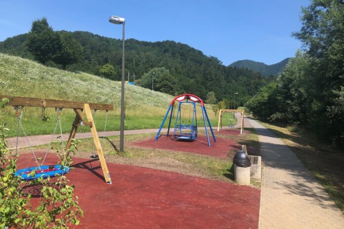Otroška igrala znova odprta