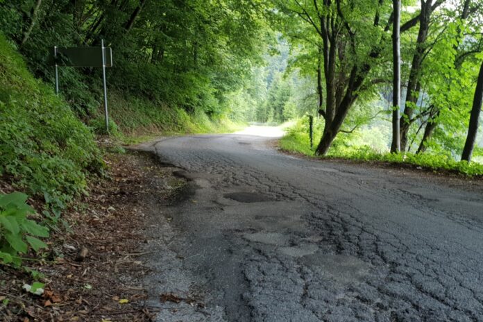 Začeli bodo s sanacijo plazu