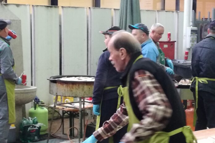 Ribiška družina Zagorje sklenila leto z degustacijo rib