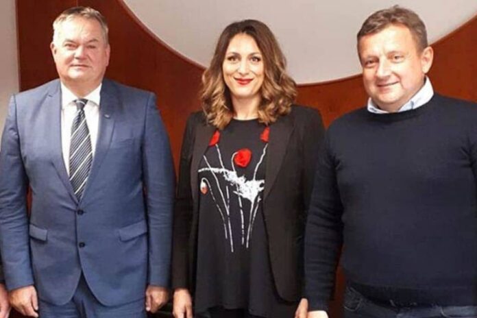 Odprto pismo Slovenskemu državnemu holdingu za ohranitev doma Rudarske godbe Hrastnik