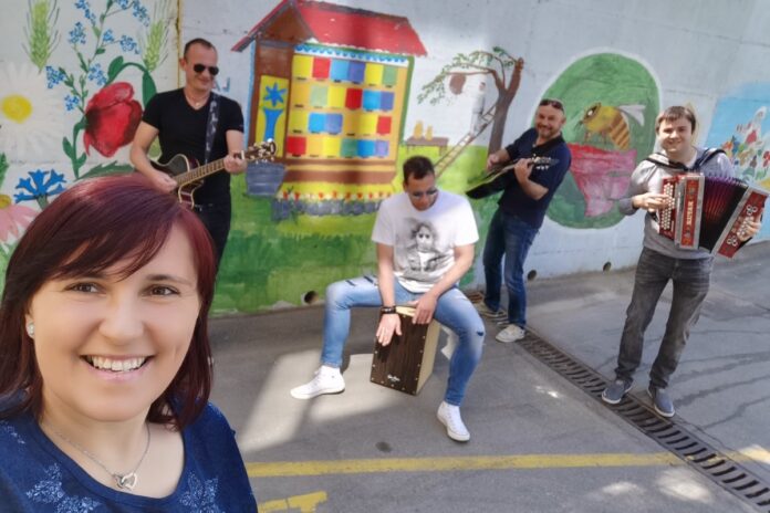 Koncert PiNgPoNg Party Banda za starostnike