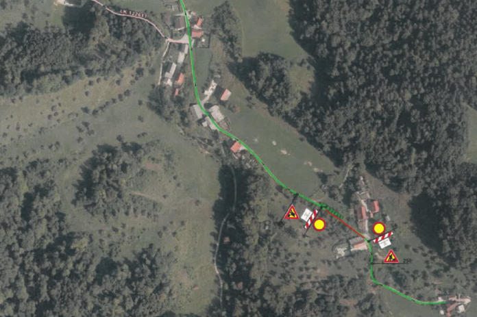 Zapora lokalne ceste v Črdencu