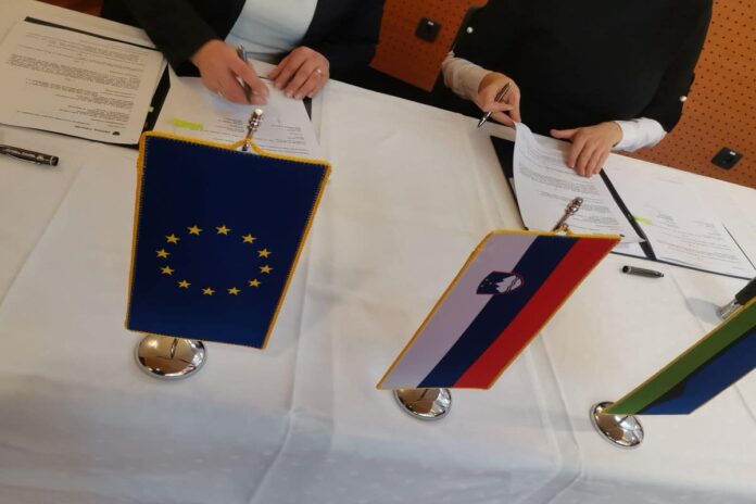 Podpis pogodbe za urejanje Ledenice