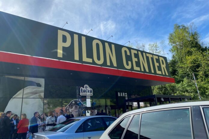 Pilon center namesto STT