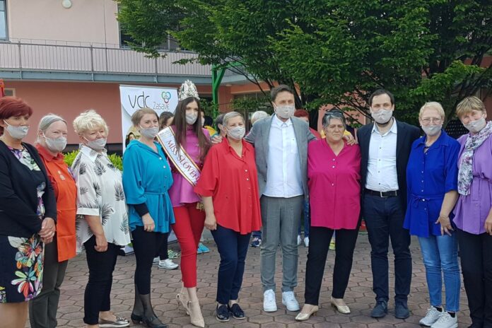 Gradimo VIP družbo