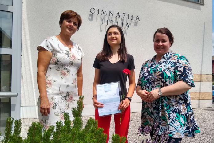 Litijski maturanti 100 % uspešni
