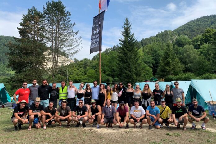 Druženje s študenti delovne brigade