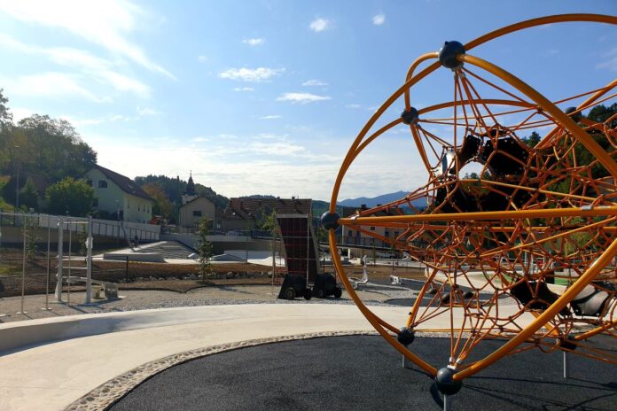 Novih 6000 m2 športnih površin
