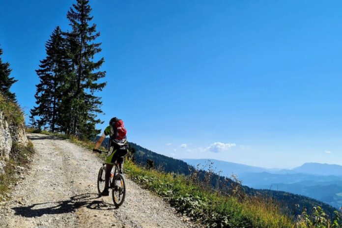 250 kolesarjev prekolesarilo Slovenijo