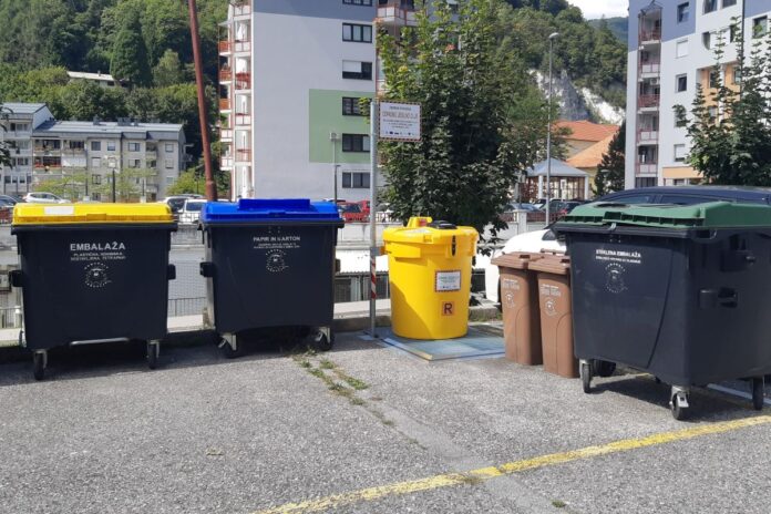 Ulične zbiralnice za odpadno jedilno olje