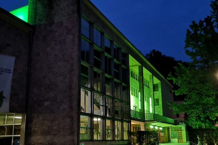 Zagorje v rumenih lučeh