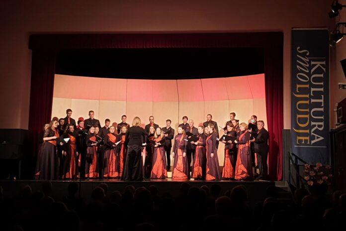 Nikolajev koncert ljudskih pesmi