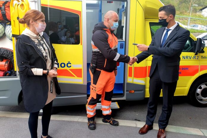 ZD Trbovlje prevzel dve novi vozili