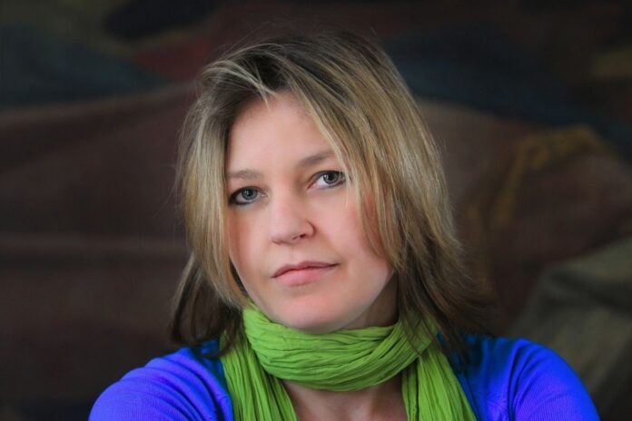 Literarni večer z Lucijo Stepančič