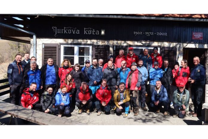 Shod markacistov na Lisci