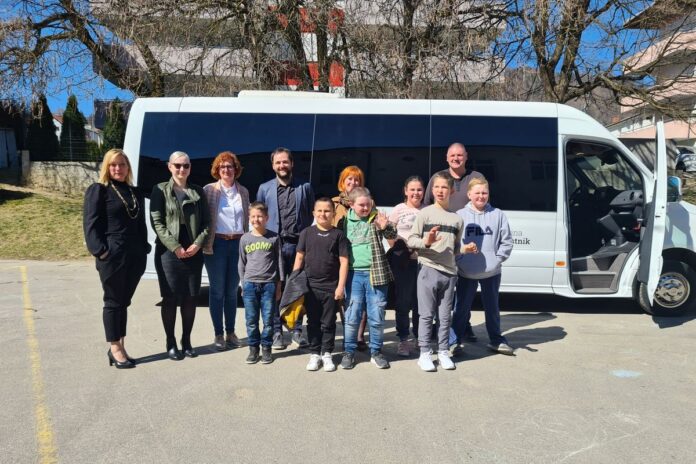 Nov minibus za osnovno šolo