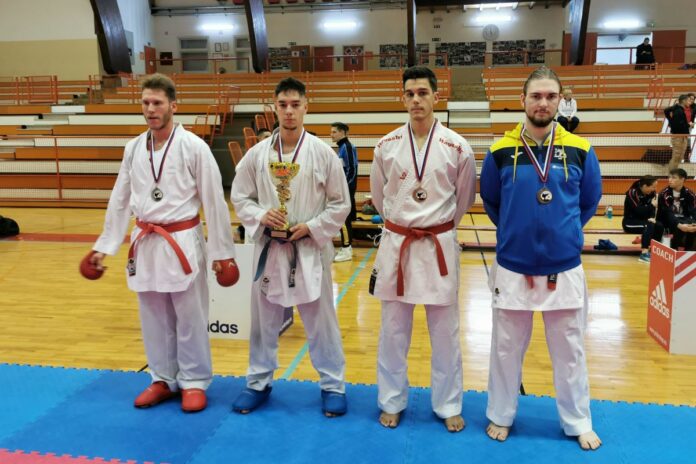 13 medalj na DP do 21 let