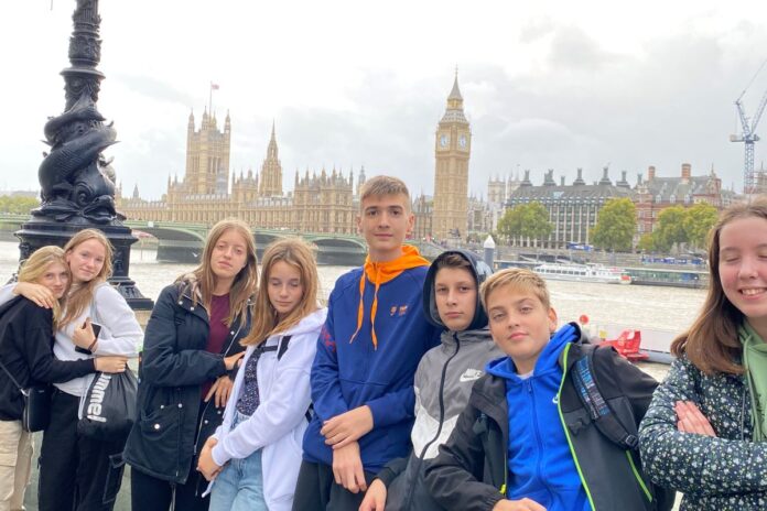 Osnovnošolci obiskali London