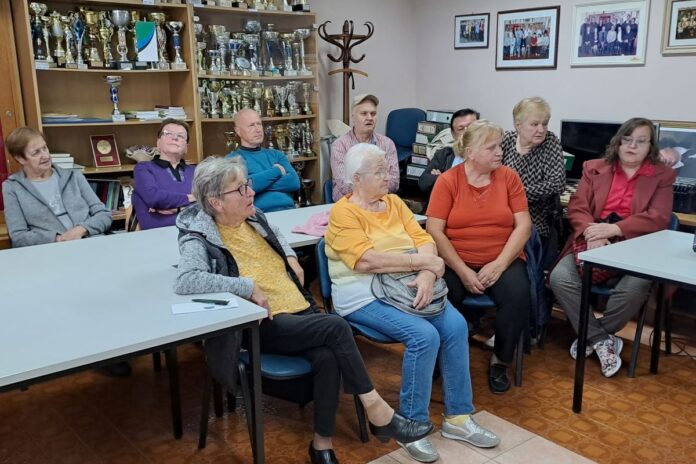 Diabetiki na predavanju iz farmakologije