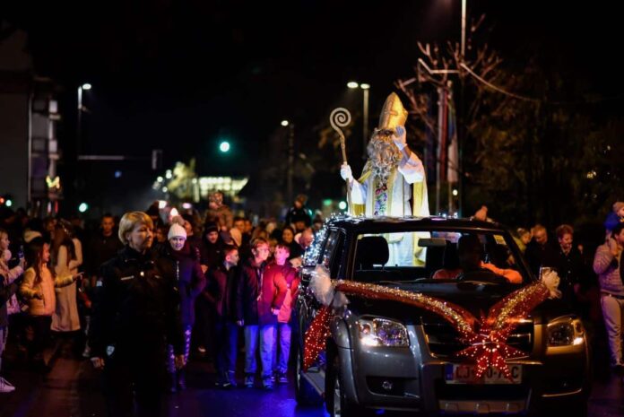 Miklavž pride v Zagorje petega