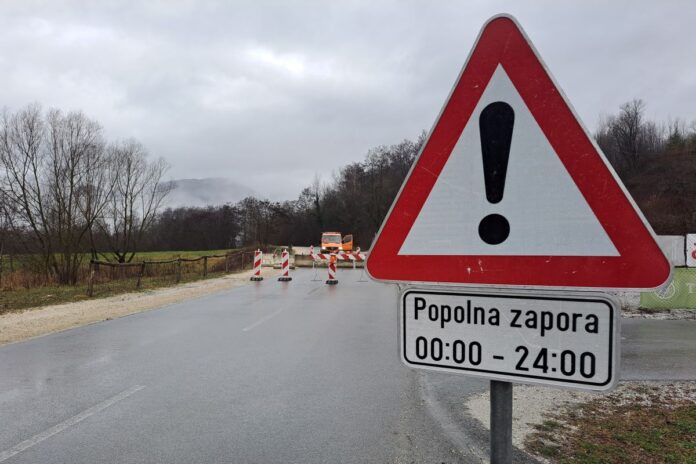 Zapora ceste v Trbovljah