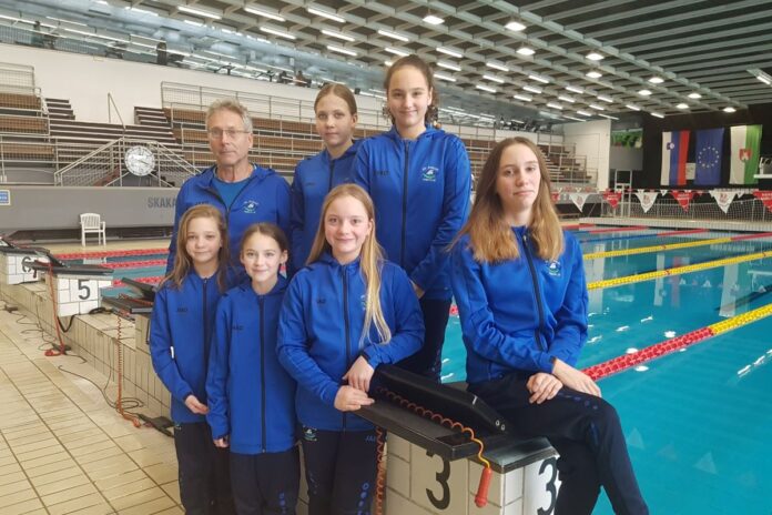 Deset medalj za trboveljske plavalke