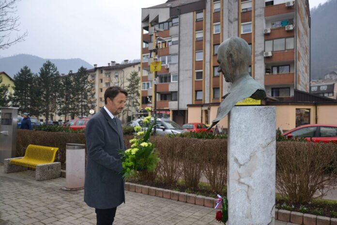 V spomin na dr. Janeza Drnovška