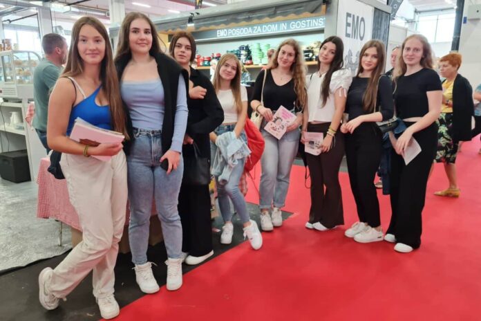 Trboveljski dijaki na MOS