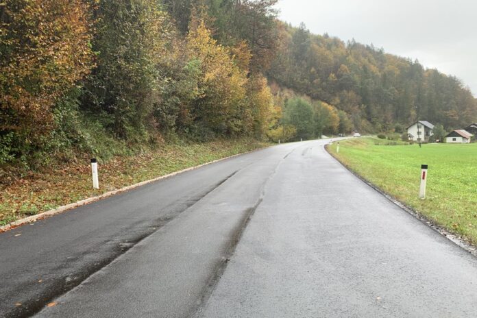 Preplastitev ceste na Vidrgo