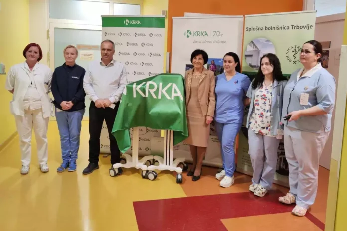 Bogatejša za bolnišnični monitor