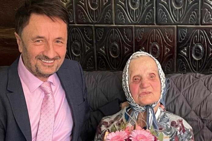 Sto let Vrabčeve Mici