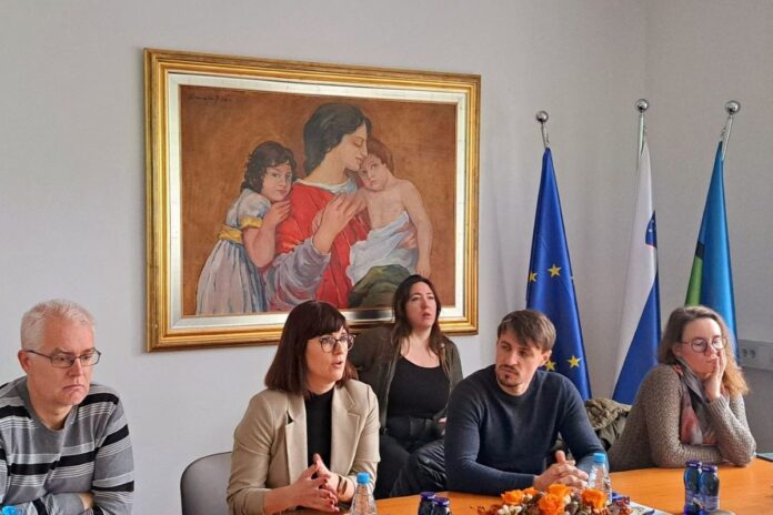 O zaposlovanju žensk