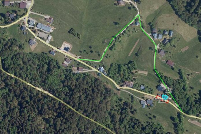 Zapora ceste na Dobovcu