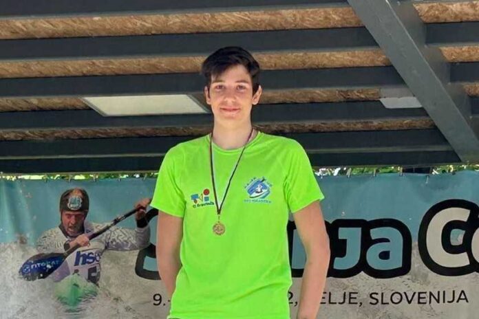 Poleg Kauzerja še Kos