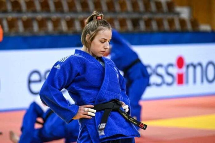 Nika Tomc druga v Dubrovniku