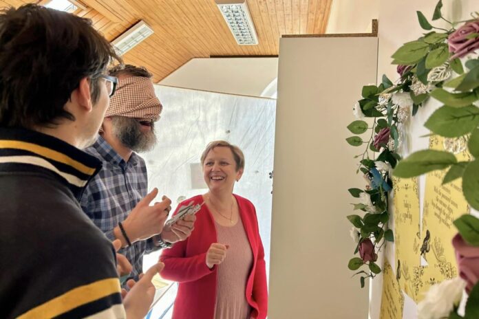 Pobeg k sreči … in še dlje!