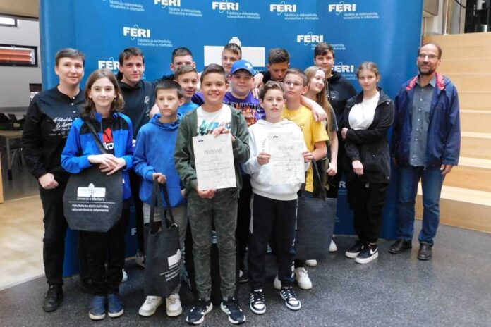 Državni prvaki v robotiki