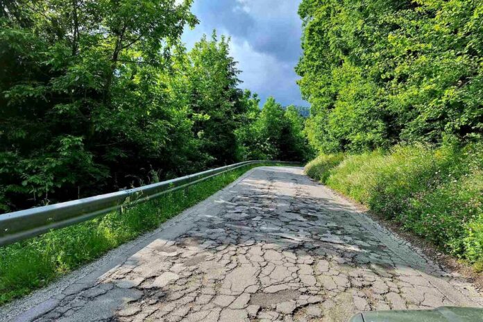 Posodobitev ceste Trbovlje-Podmeja