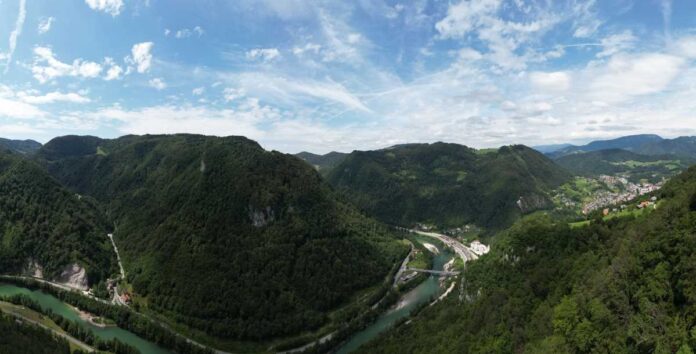 Jaz pa sem od tam …