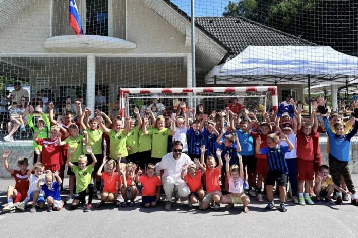 V Šentlambertu domačini do nogometne krone