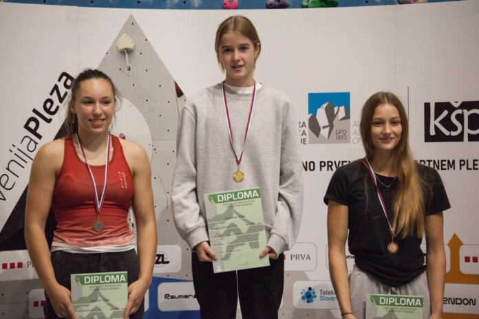 Stella priplezala na tretje mesto