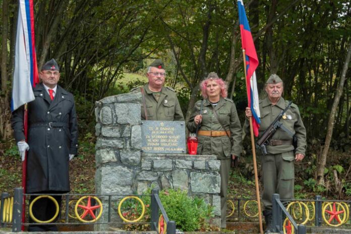 Slovesnost ob spomeniku Borisu Pustu
