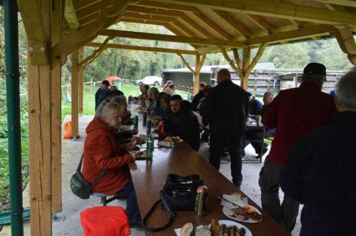 Aktivni hrastniški častniki