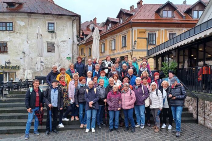 Gremo z vlakom in se imamo fajn