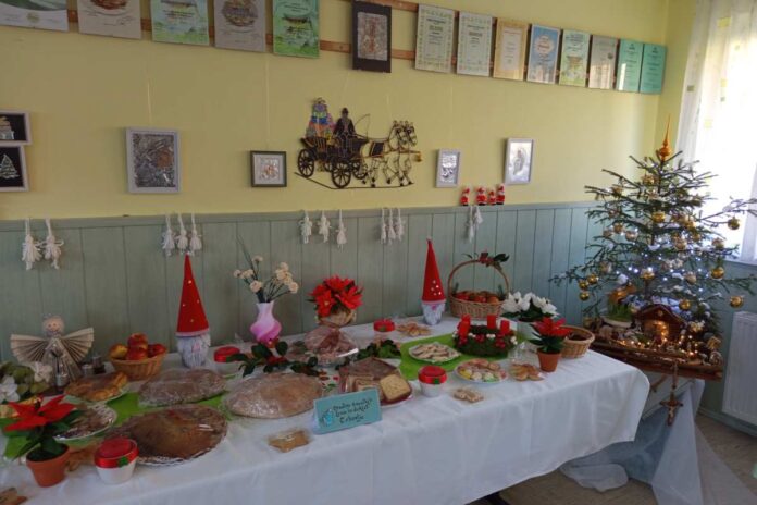 Praznična razstava DKŽD Trbovlje