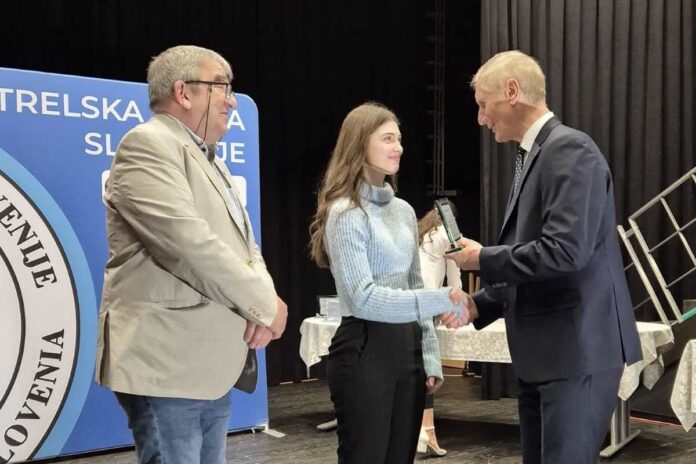 Nika Skubic je strelka leta